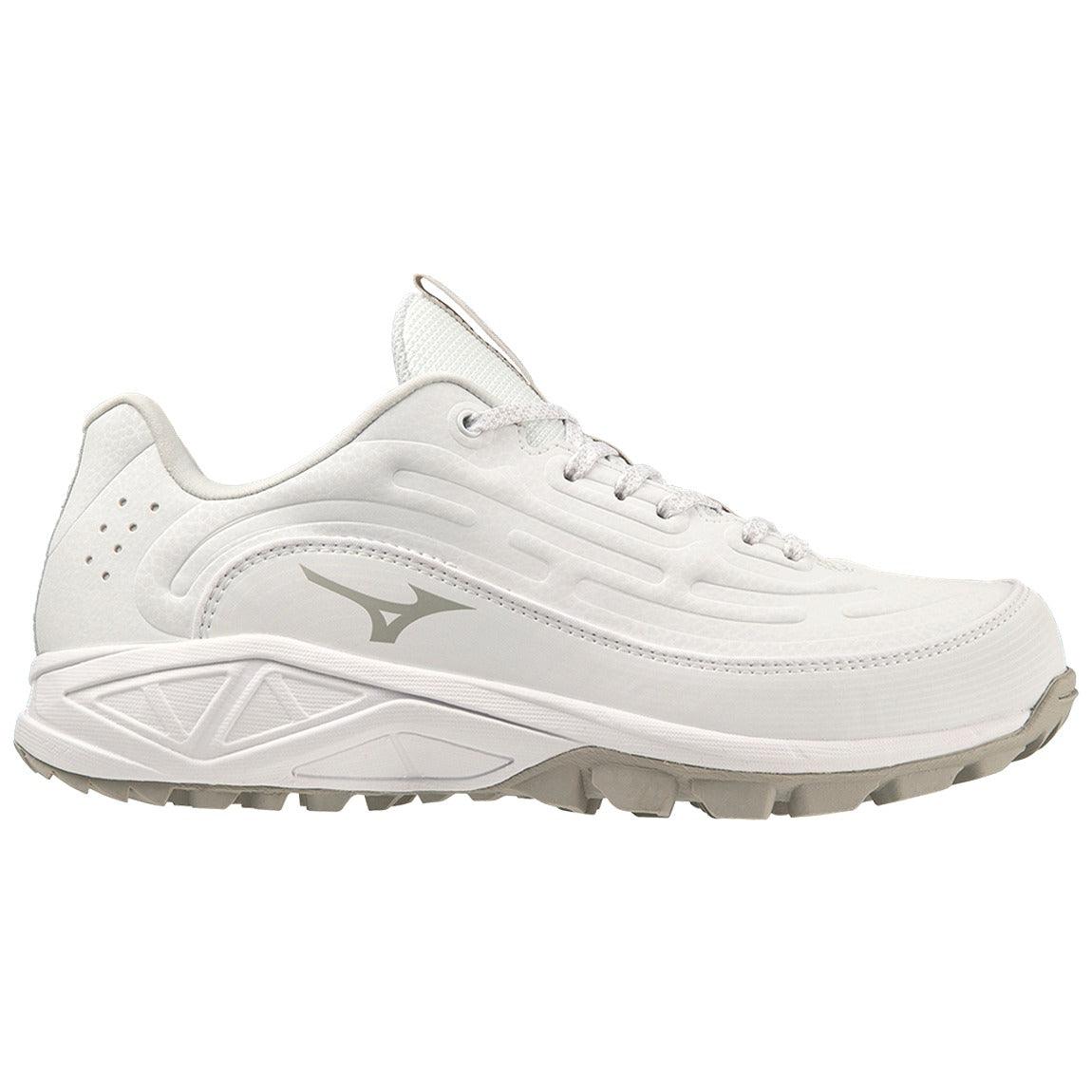 Mizuno Ambition 3 FP Low All Surface Women's Turf Shoe