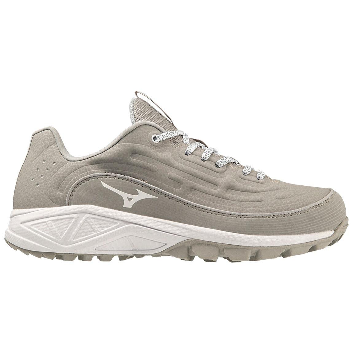 Mizuno Ambition 3 FP Low All Surface Women's Turf Shoe