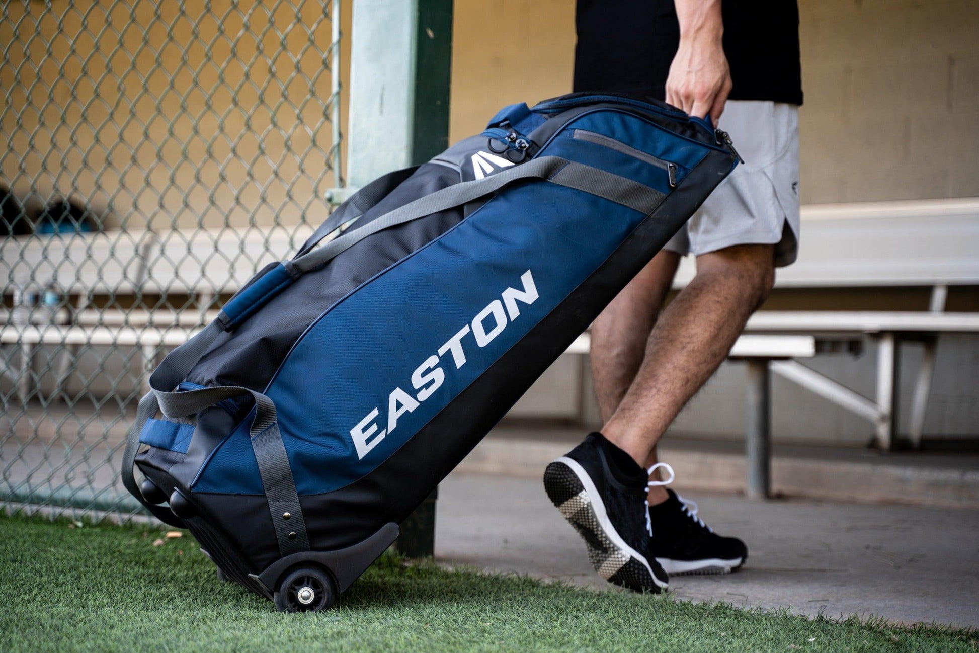Matrix Bat + Equipment Wheeled bag Senior - Sports Excellence